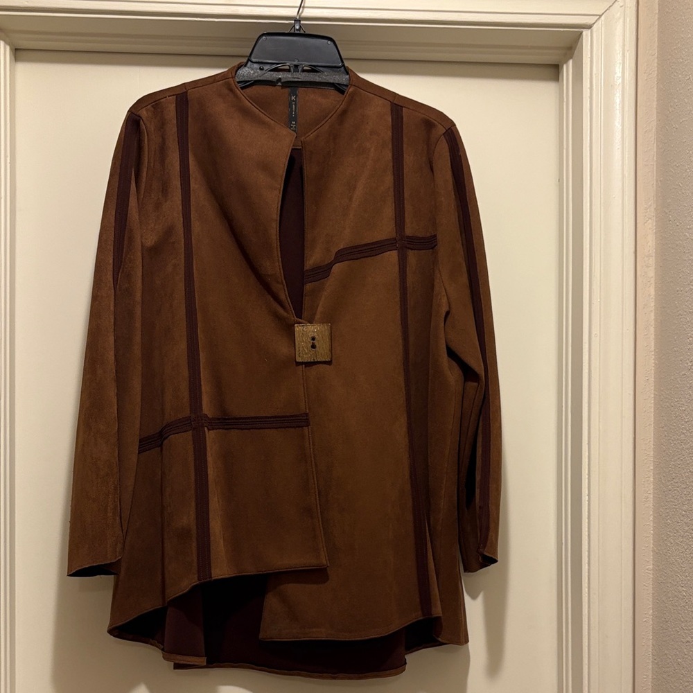 Elegant Brown Women's Blazer